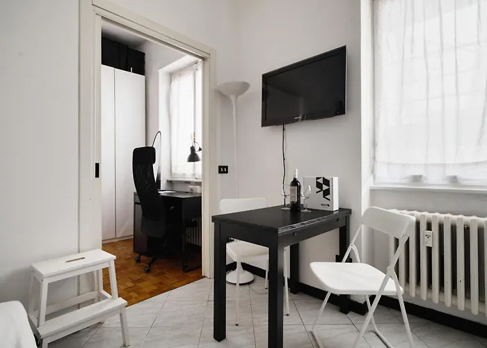 Bicocca Cozy Flat 아파트